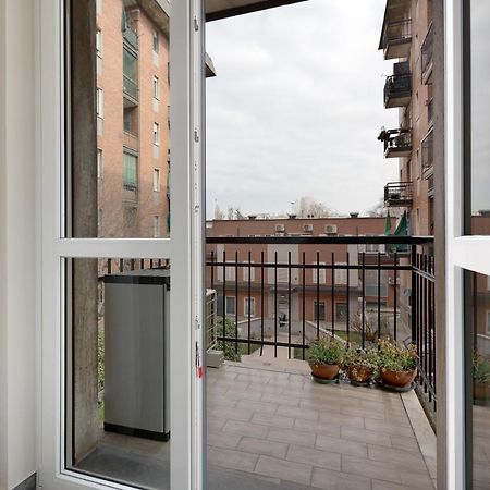 Dergano Comfy Apartment - 250 M Far From M3 Milán Exteriér fotografie